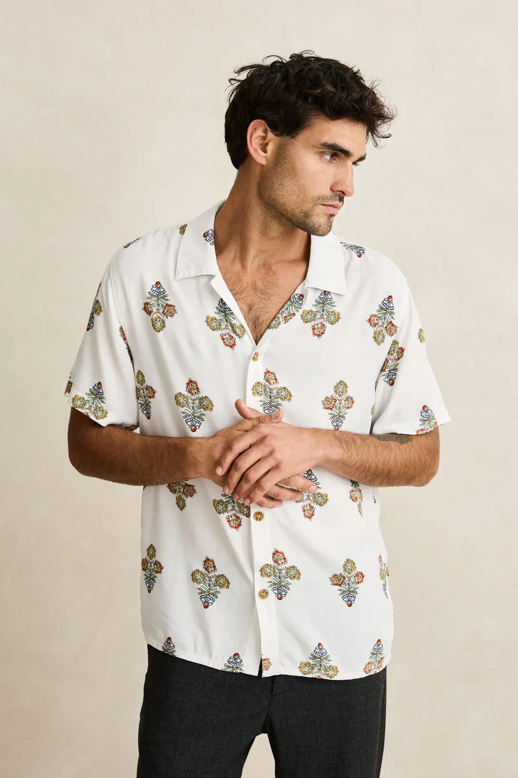 Bouquet Short Sleeve Buttonup